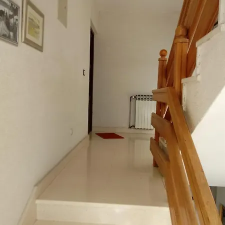 Studio-appartements Emwey アパート トロギール