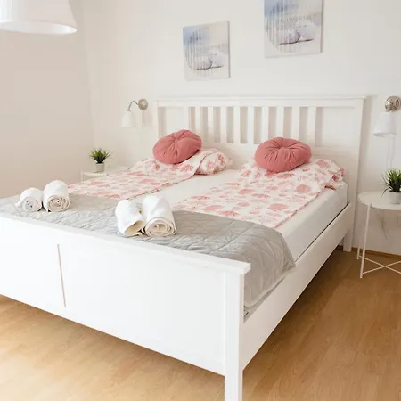 アパート Studio-appartements Emwey *